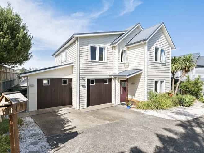 11 Harwich Court, Gulf Harbour
