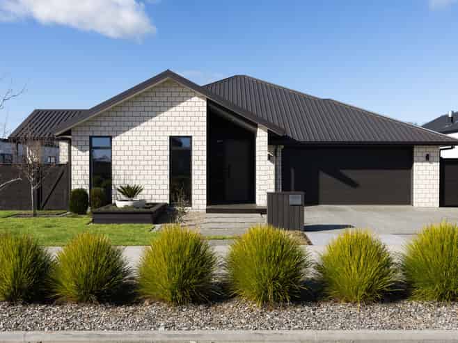 32 Hugo Shaw Drive, Cambridge