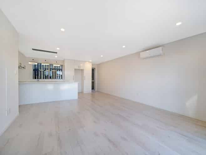4035C Great North Road, Glen Eden