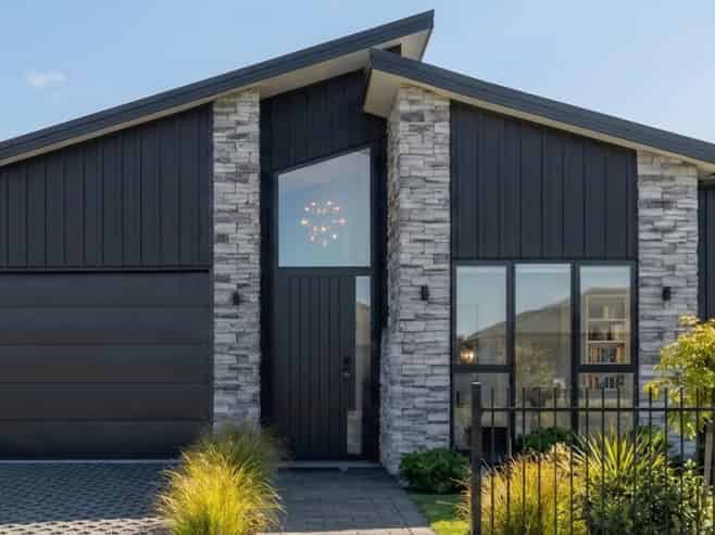 69 Kotiti Drive, Milldale
