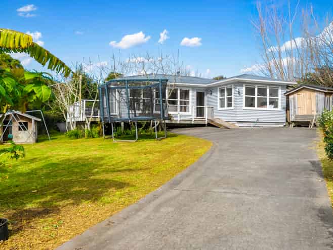5B Waipouri Road, Mangere
