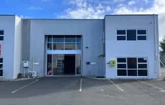 High Spec Commercial Unit 