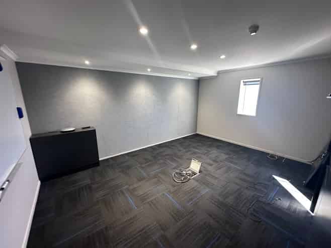 High Spec Commercial Unit 