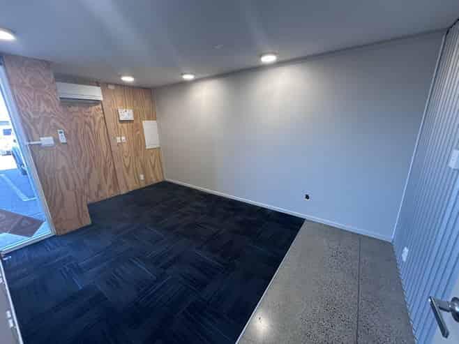 High Spec Commercial Unit 
