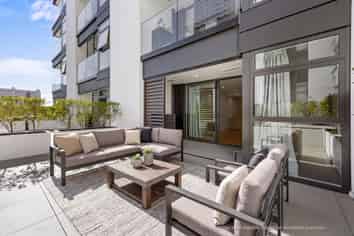 LG08/9 Madeira Lane, Grafton