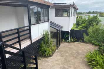 2a Lake Crescent, Hamilton Lake