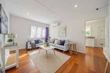 45 York Street, Moera