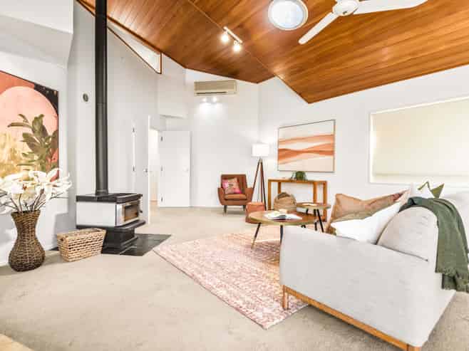 49 Swann Beach Road, Stanmore Bay