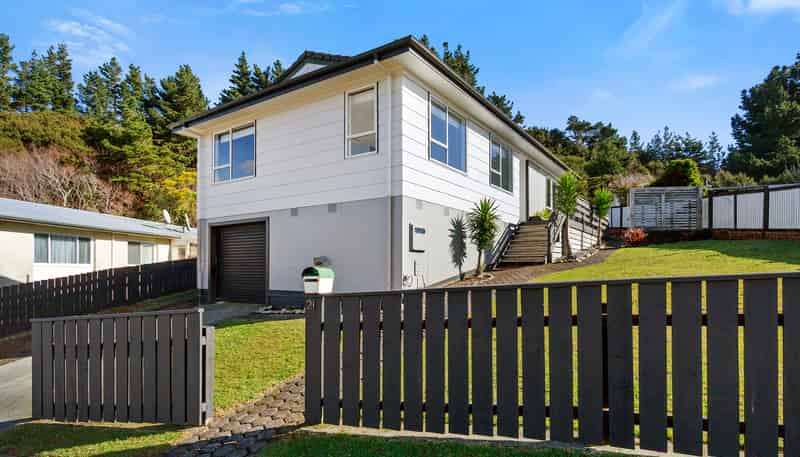 21 Newburn Grove, Wainuiomata