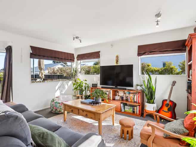 686 Te Atatu Road, Te Atatu Peninsula