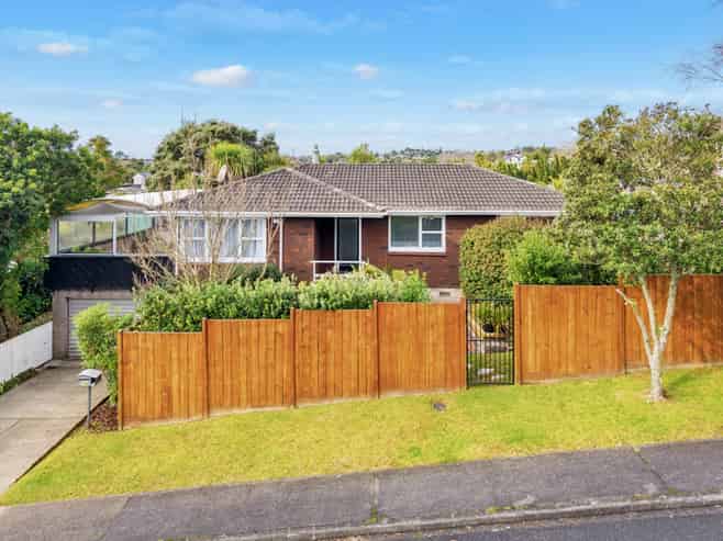 16 Roick Parade, Glen Eden