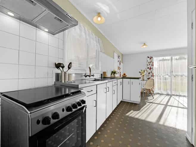 9 Chibnall Place, Conifer Grove