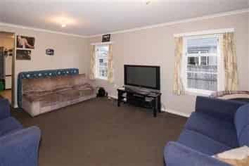 103 Aorangi Road, Bryndwr