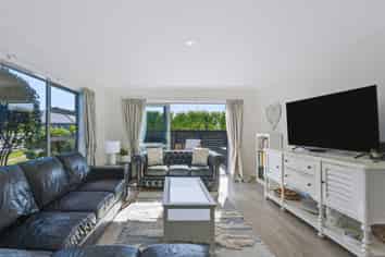 33 Navigation Drive, Cooks Beach