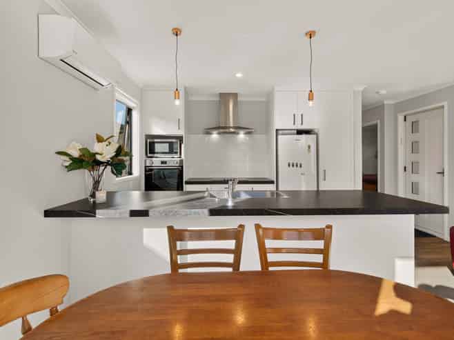 20 Bronze Court, Papamoa