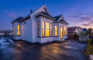 37 Grove Street, SAINT KILDA