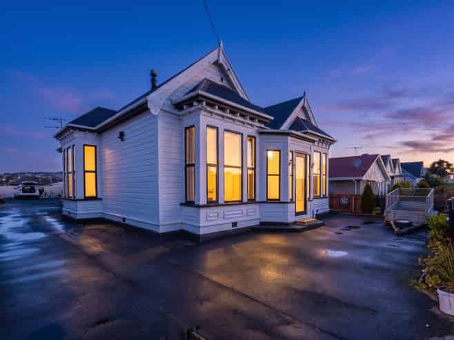 37 Grove Street, SAINT KILDA