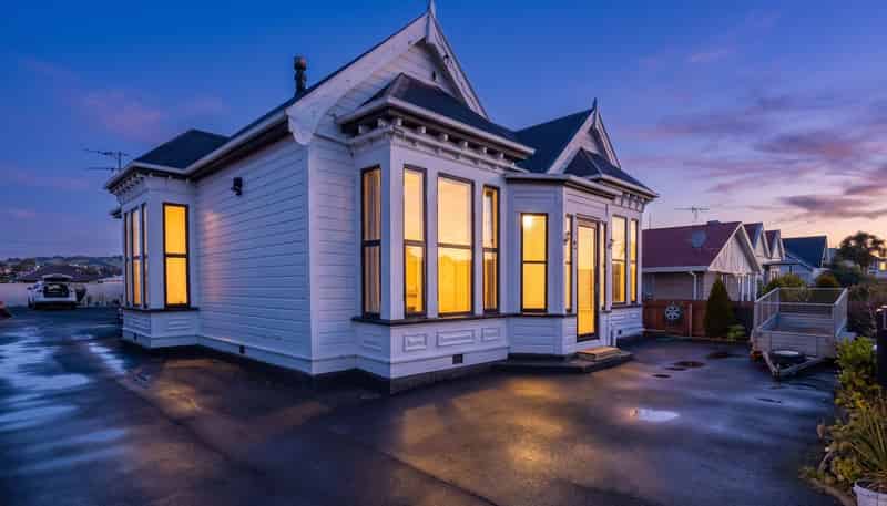 37 Grove Street, SAINT KILDA