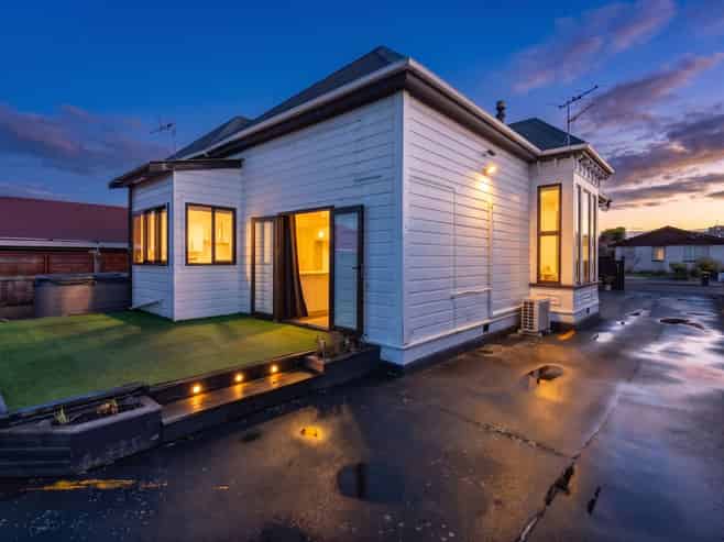 37 Grove Street, SAINT KILDA