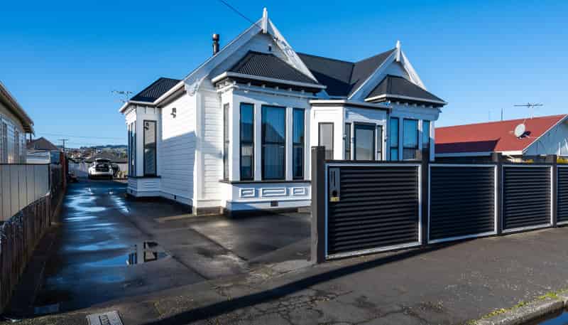 37 Grove Street, SAINT KILDA