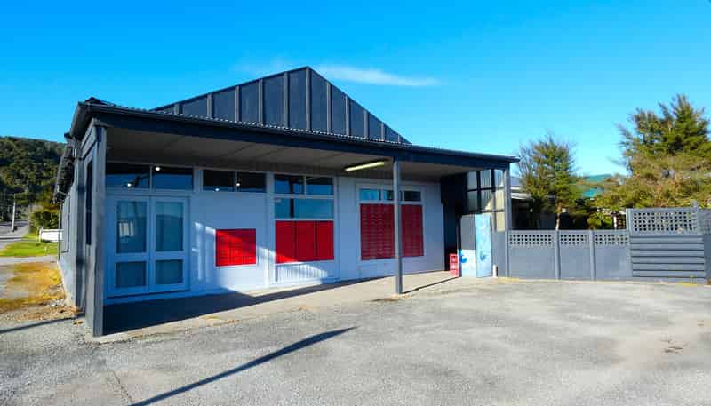 56 McGill Street, Waimangaroa