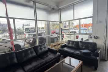 377sqm Industrial + 300sqm Secure Yard