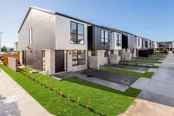 28 Paapaakiri Loop, Takanini
