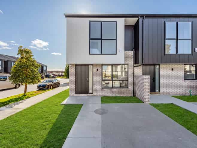 28 Paapaakiri Loop, Takanini