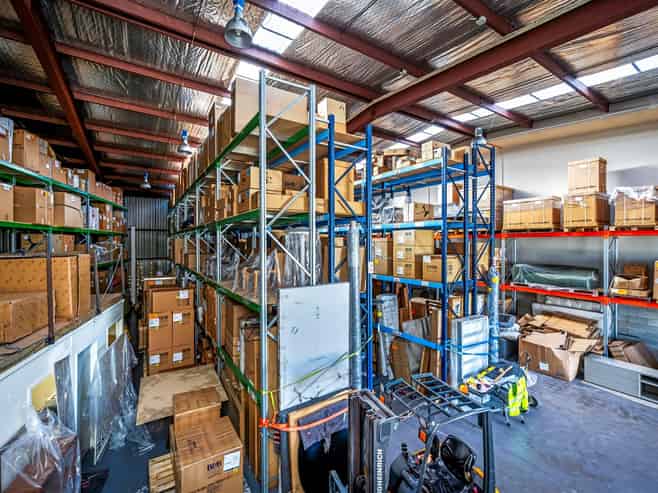 Mt Wellington Industrial with Vacant Possession