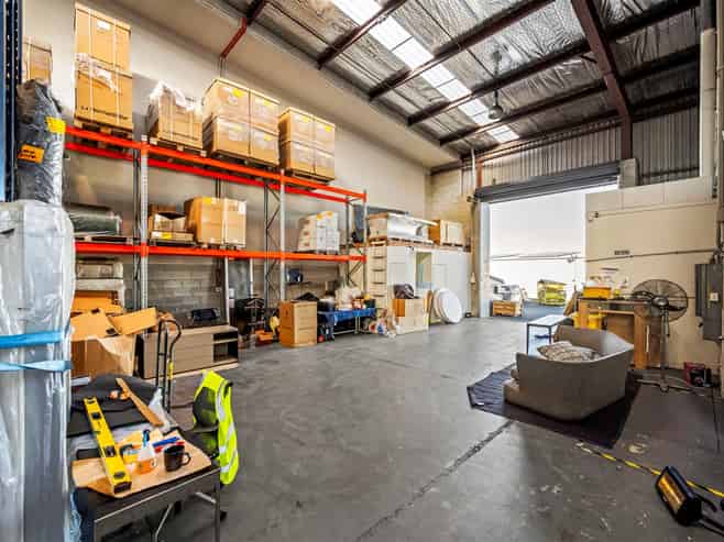 Mt Wellington Industrial with Vacant Possession
