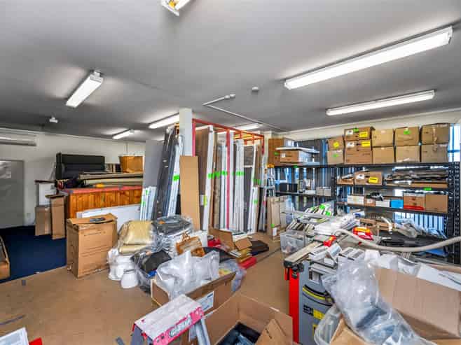 CBRE | 603sqm Mt Wellington Gem