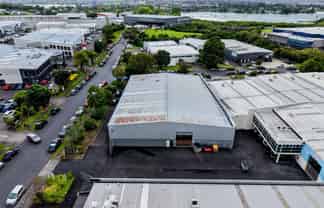 Functional corner industrial with flexibility