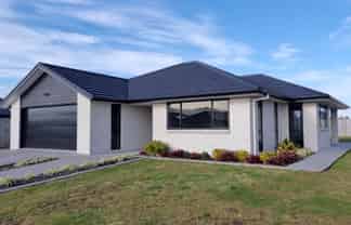 16 Kaurinui Crescent, One Tree Point