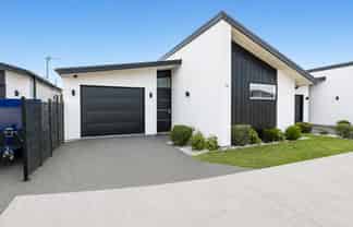 15 Burrow Street, ROLLESTON