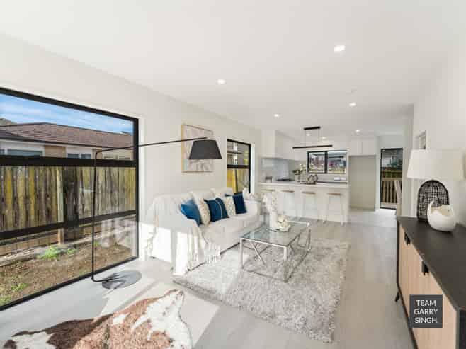 3/113 Porchester Road, Papakura