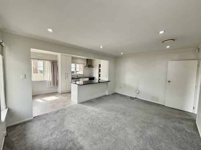 37 Hallberry Road, Mangere East
