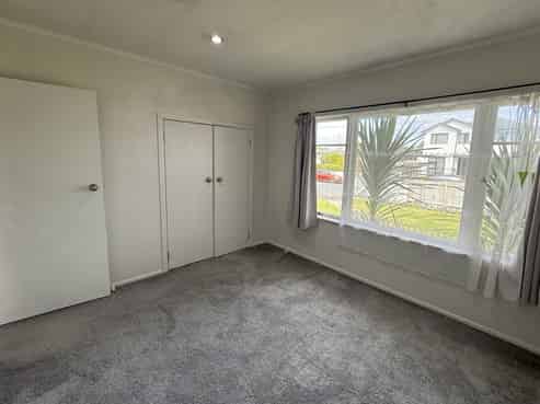 37 Hallberry Road, Mangere East