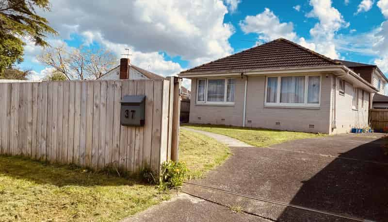 37 Hallberry Road, Mangere East
