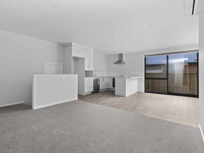 1/55 Mahoe Street, Melville