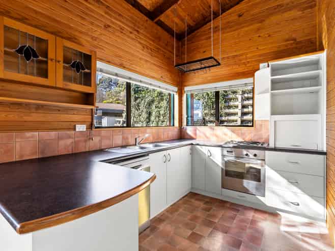 3B Barrington Place, Richmond