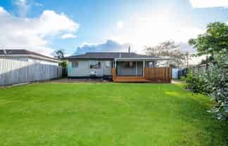 8 Forest Hill Road, Henderson