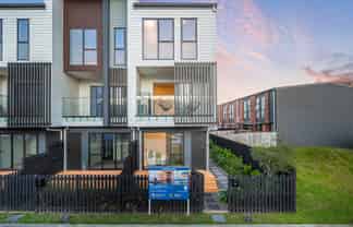 8 Pilot Drive, Hobsonville