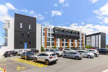202/19 Rawene Road, Birkenhead