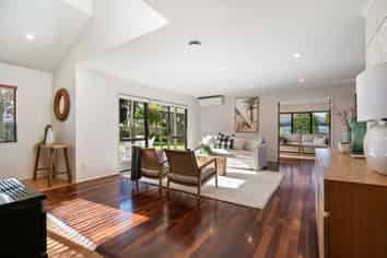 48 Lakeside Drive, Orewa