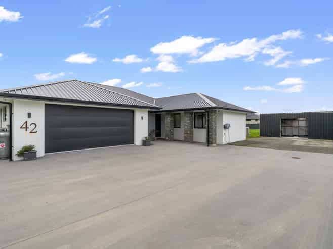 42 Arcadia Place, Seaward Bush