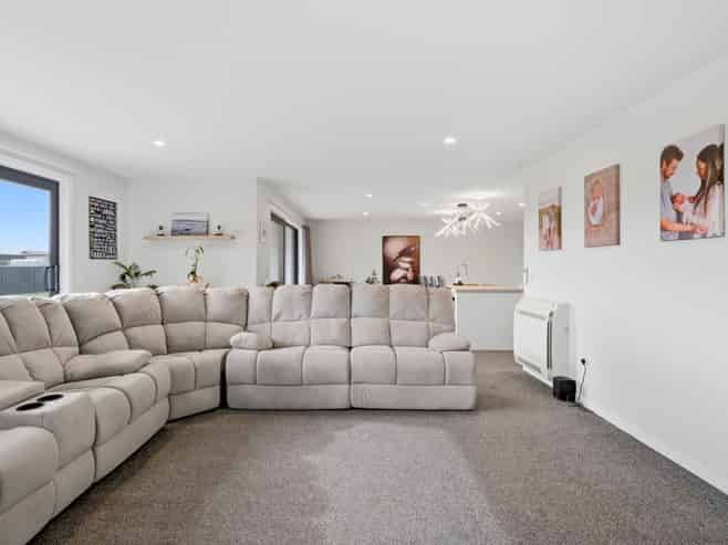 42 Arcadia Place, Seaward Bush