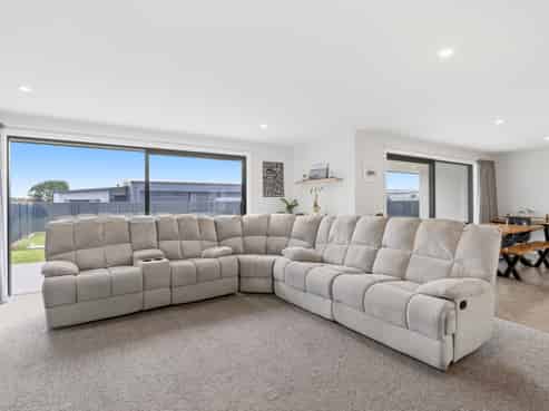 42 Arcadia Place, Seaward Bush