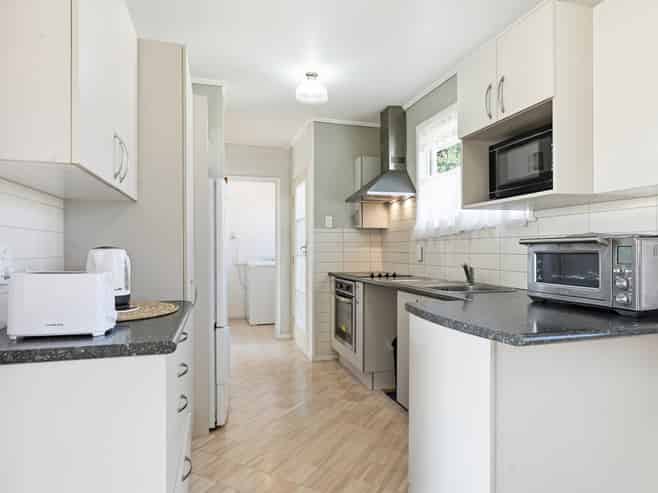 68 Holly Street, Avondale