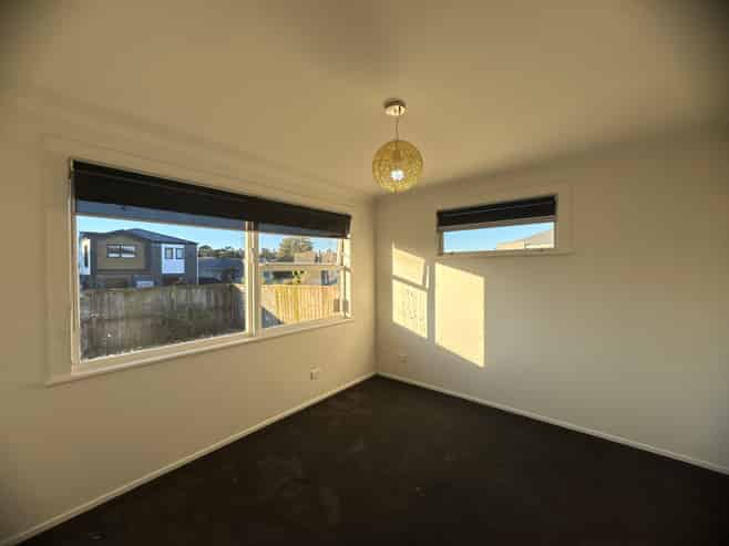 127 Edgewater Drive, Pakuranga