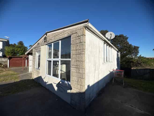 127 Edgewater Drive, Pakuranga